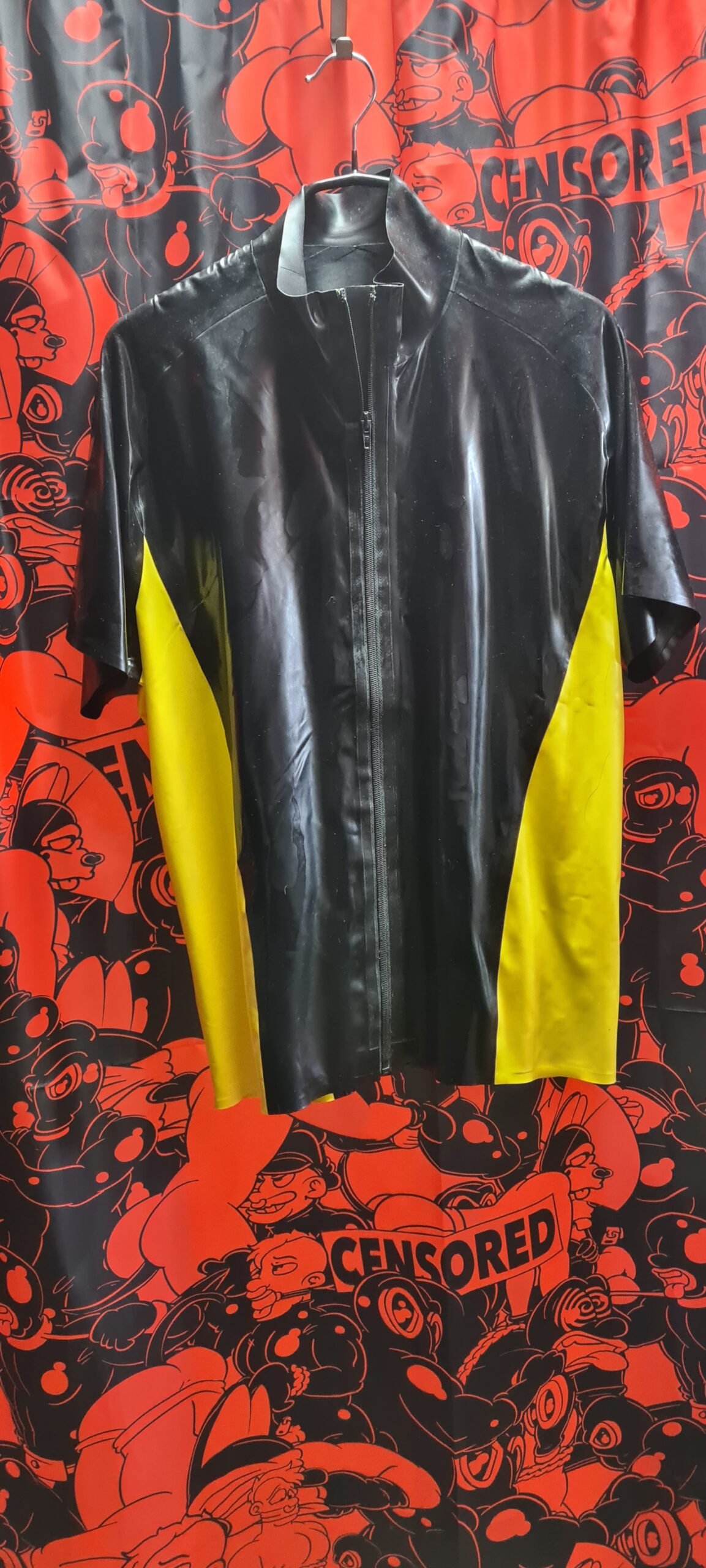 LATEX TSHIRT BLACK/YELLOW XXL - Master-Play